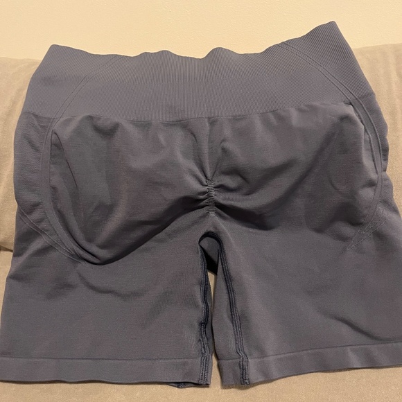 Oner Active Effortless Shorts Size Large - Picture 4 of 5